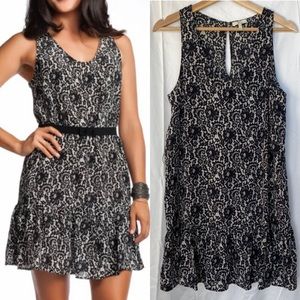 Joie 100% Silk Ori D Lace Print Dress Size Small Sleeveless Ruffle Hem